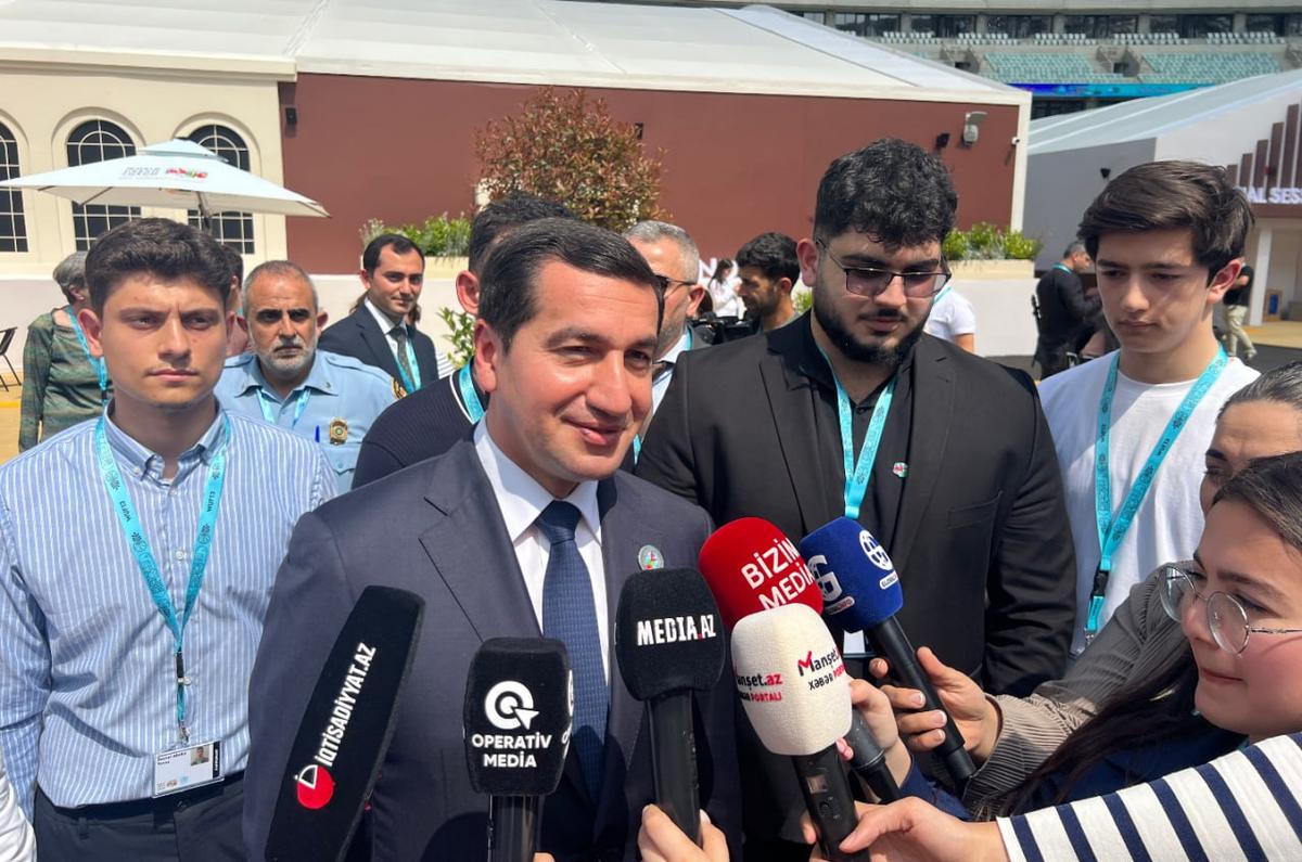 “Azərbaycan dünya urbanizasiya gündəliyinin formalaşdığı məkanlardan biridir” – Hikmət Hacıyev