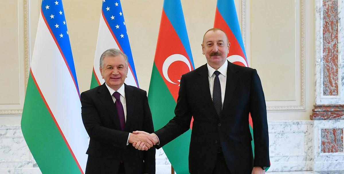 Şavkat Mirziyoyev İlham Əliyevi təbrik etdi