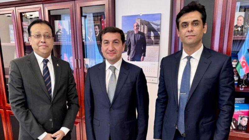 Hikmət Hacıyev Pakistan səfiri ilə görüşdü