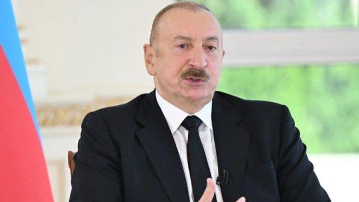 "Şərt deyil ki, hamı Bakıya gəlsin"