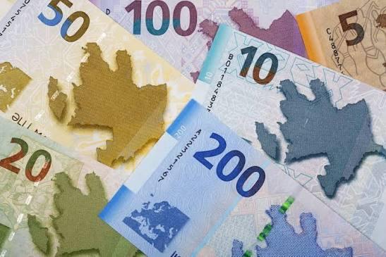 Manat üçün risklər artır? - Bu ilin devalvasiya PROQNOZU