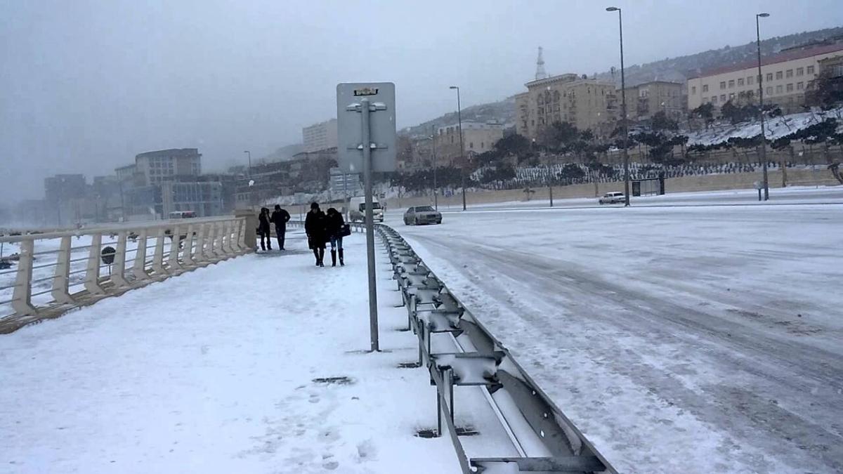 Sabah Bakıda qar yağacaq