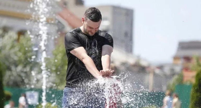 İsti havada hamımızın etdiyi səhv - Bizi öldürə bilərmiş İsti havada hamımızın etdiyi səhv - Bizi öldürə bilərmiş