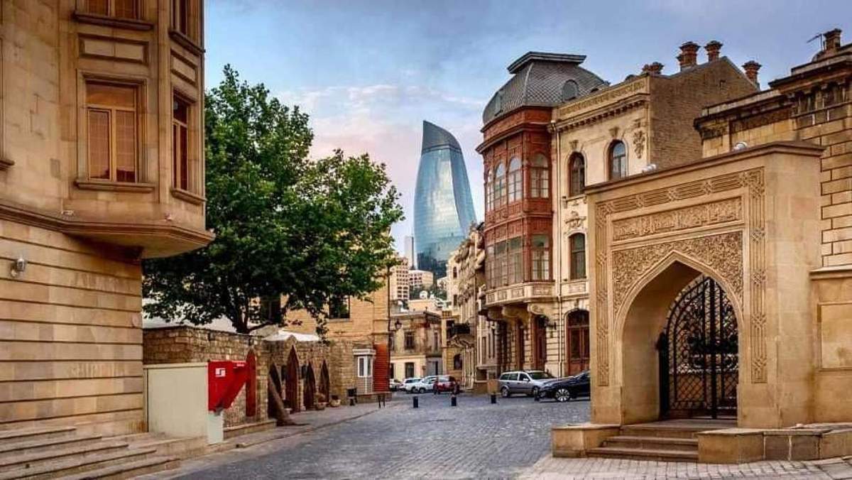 Prezidentdən İçərişəhərlə bağlı mühüm fərman - Bu qadağan olundu Prezidentdən İçərişəhərlə bağlı mühüm fərman - Bu qadağan olundu